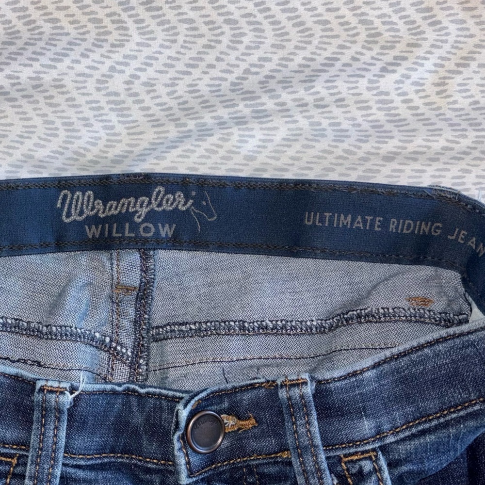 Wrangler bootcut women’s blue jeans - Picture 2 of 9